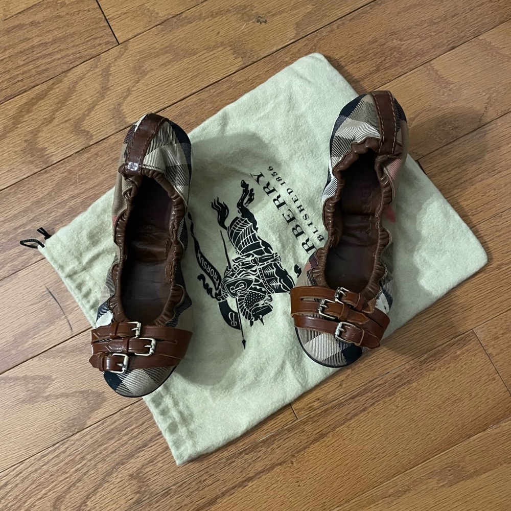 Burberry Ballerina - Picture 3 of 6